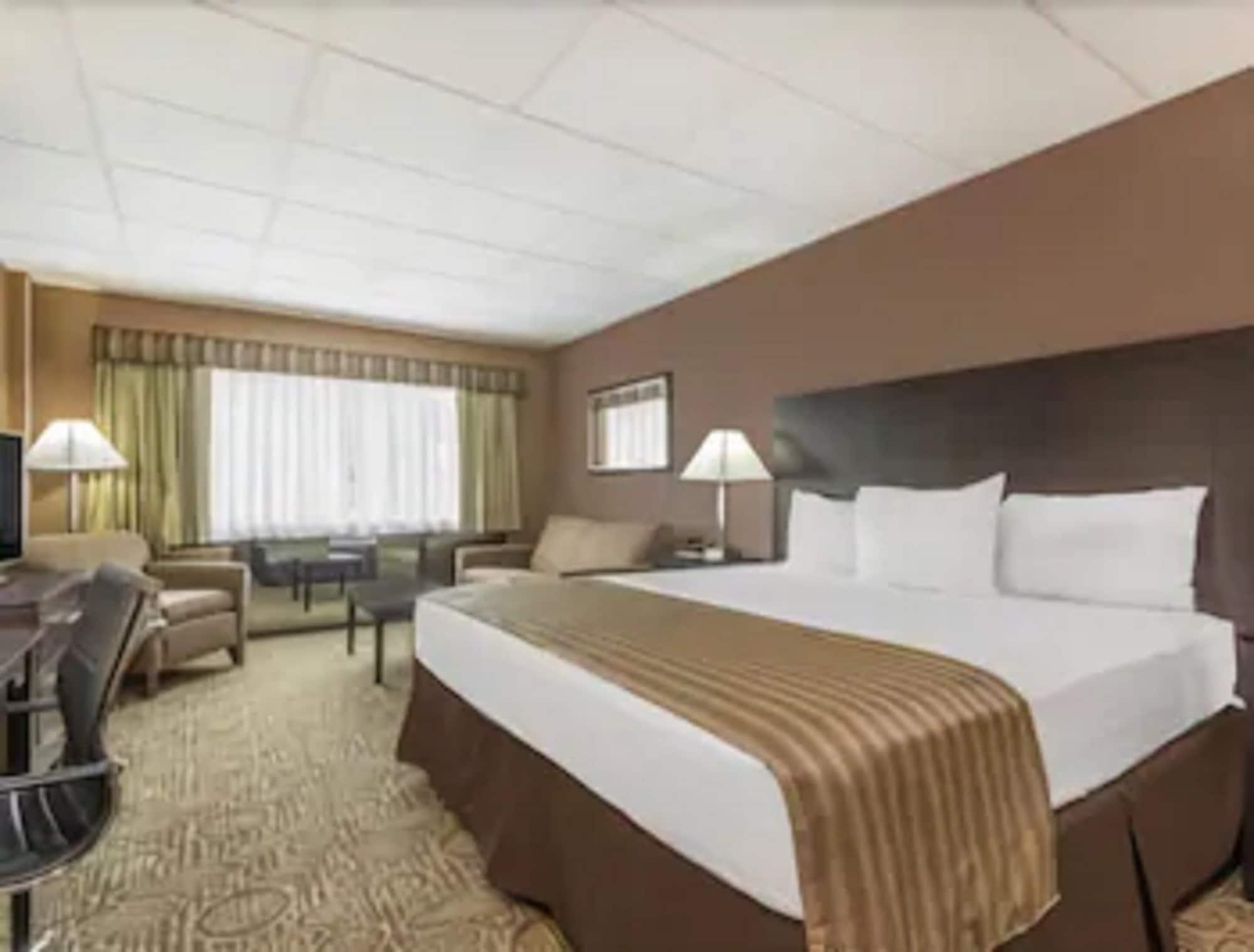 Ramada By Wyndham Paintsville Hotel & Conference Center Exterior photo